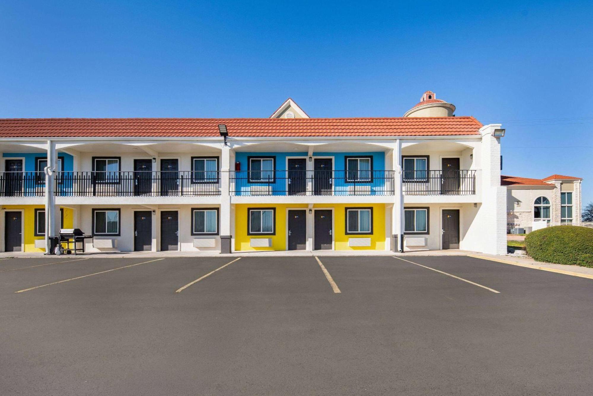 Days By Wyndham Motel 3*