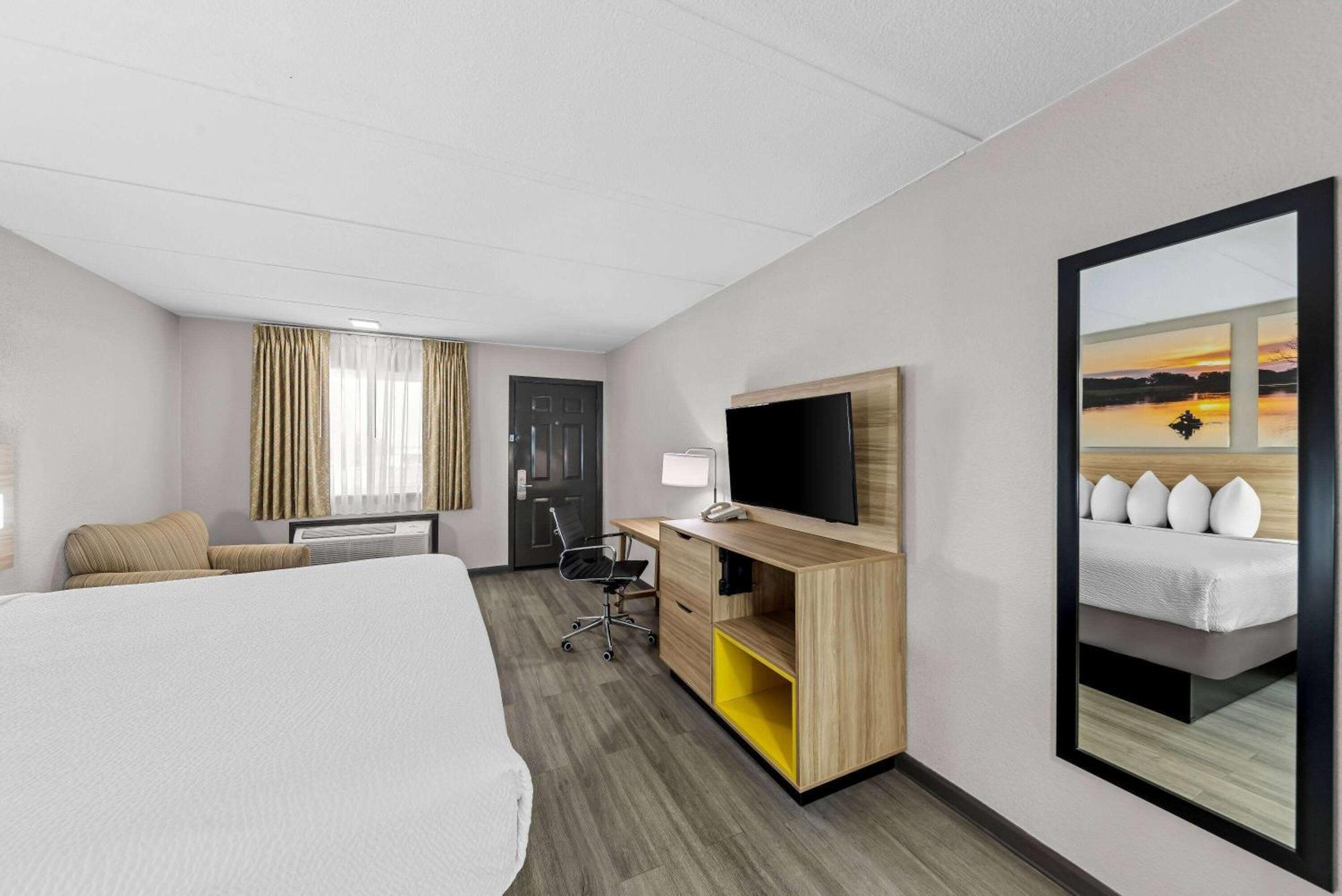 Days By Wyndham Motel