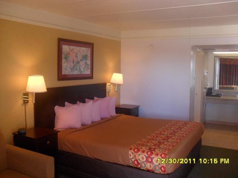 Days By Wyndham Motel