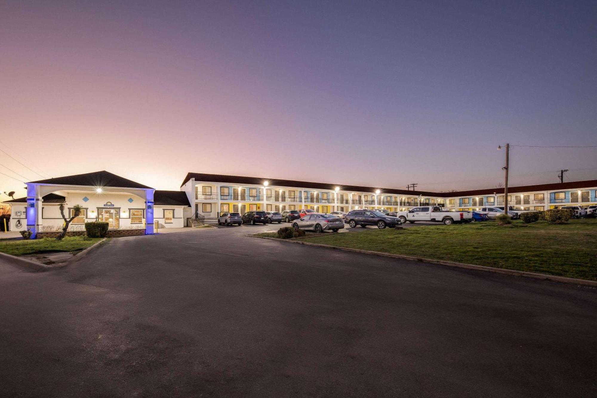 Motel Days By Wyndham Gainesville